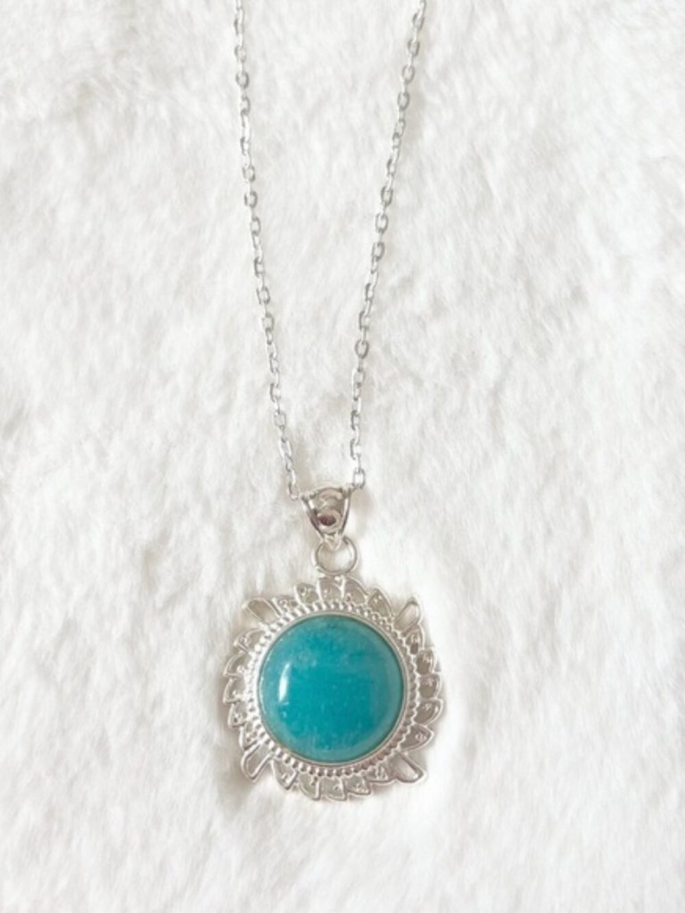 5/$15 🩷 MUST BUNDLE Silver and Blue Pendant Necklace